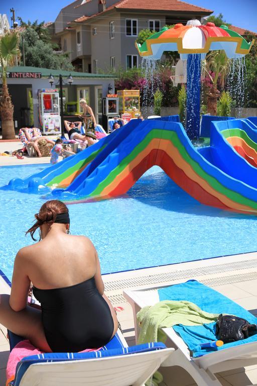 Club Alpina Hotell Marmaris Eksteriør bilde