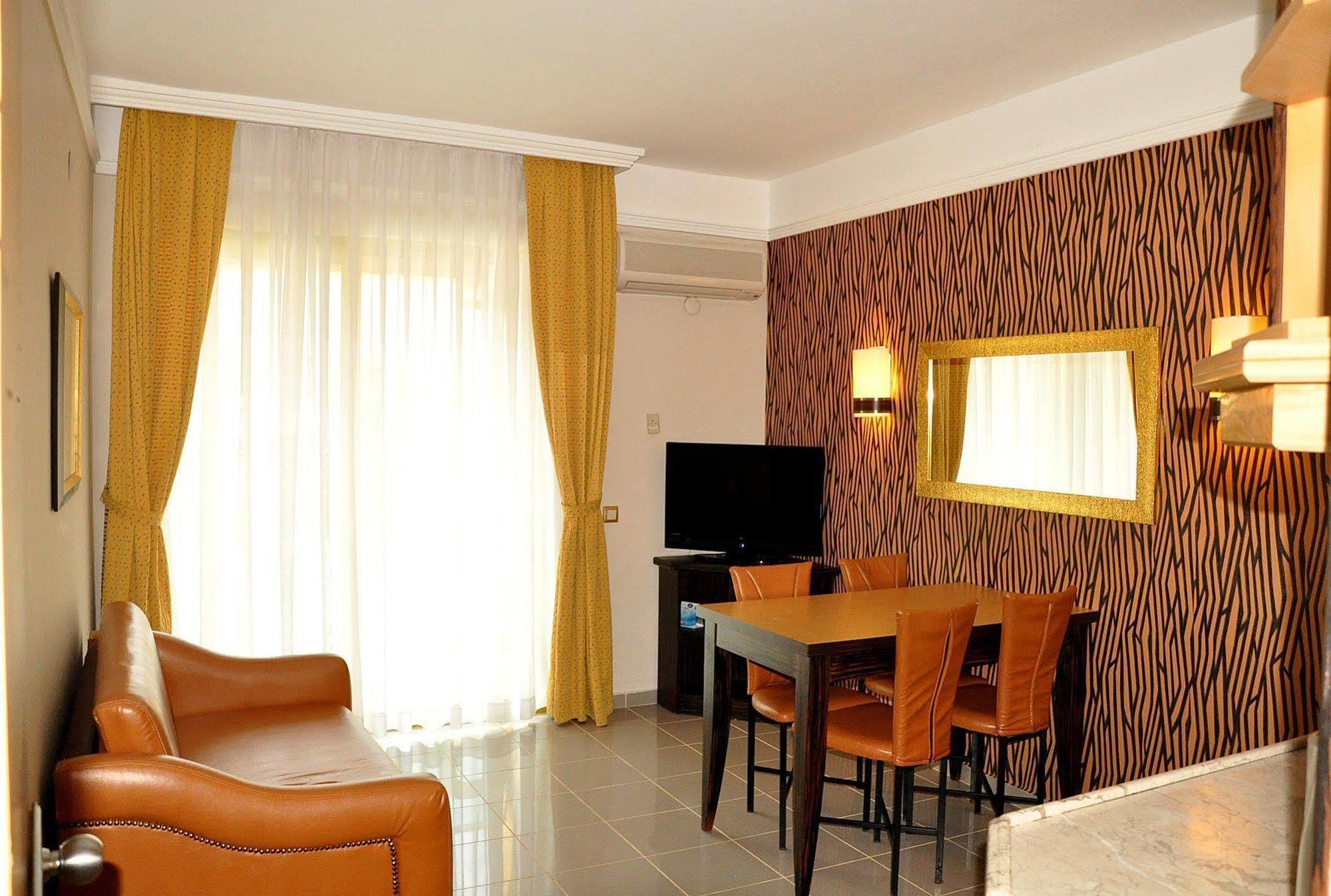 Club Alpina Hotell Marmaris Eksteriør bilde