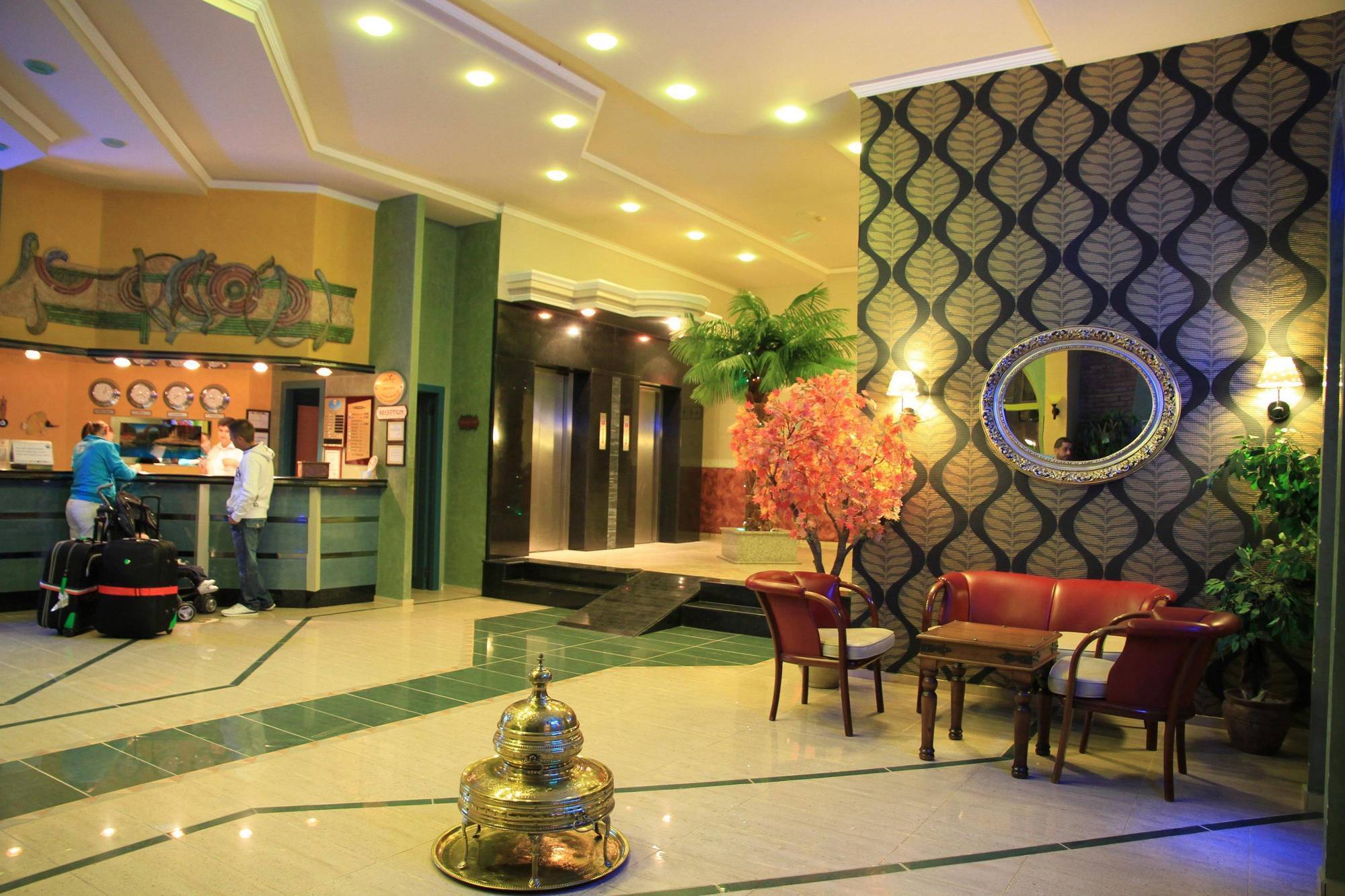 Club Alpina Hotell Marmaris Eksteriør bilde