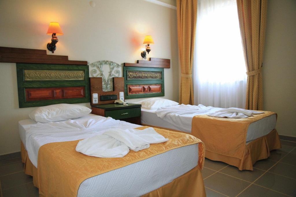 Club Alpina Hotell Marmaris Eksteriør bilde